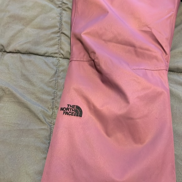 Women's Snow Pants - Picture 3 of 6